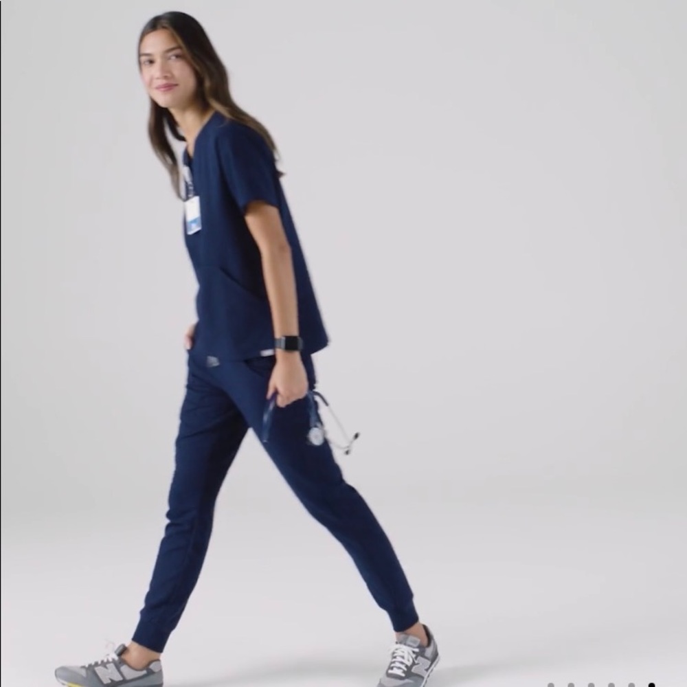 Navy Figs scrubs set: xs top and s/tall joggers